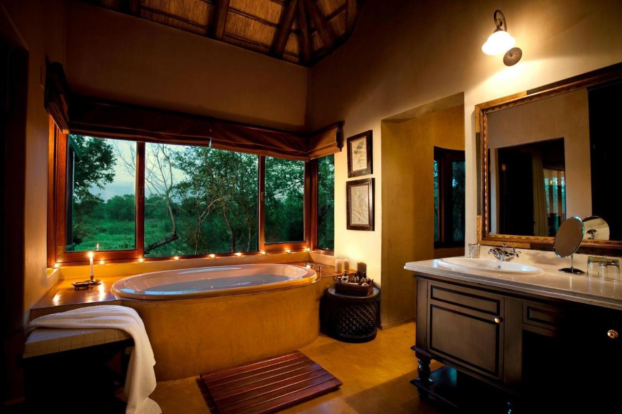 Lion Sands - Tinga Lodge Skukuza Exterior photo